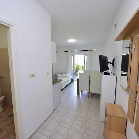 Katarina 2 By Interhome *