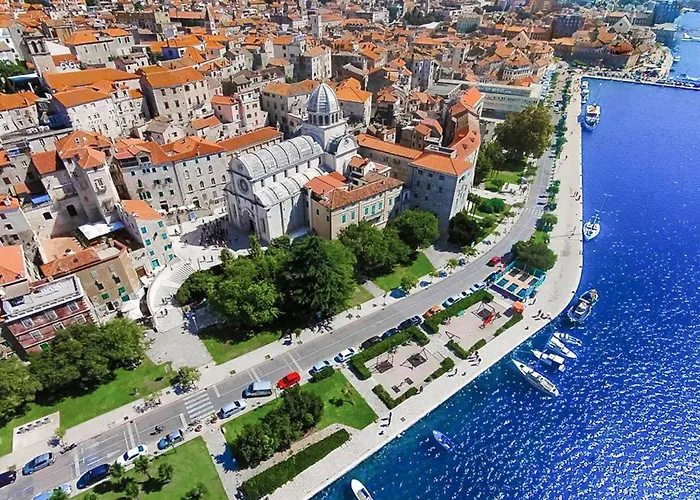 Katarina 2 By Interhome *