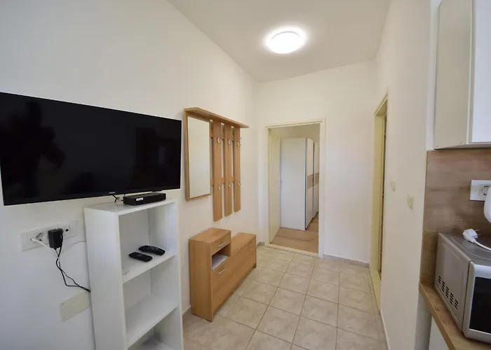 Katarina 2 By Interhome *