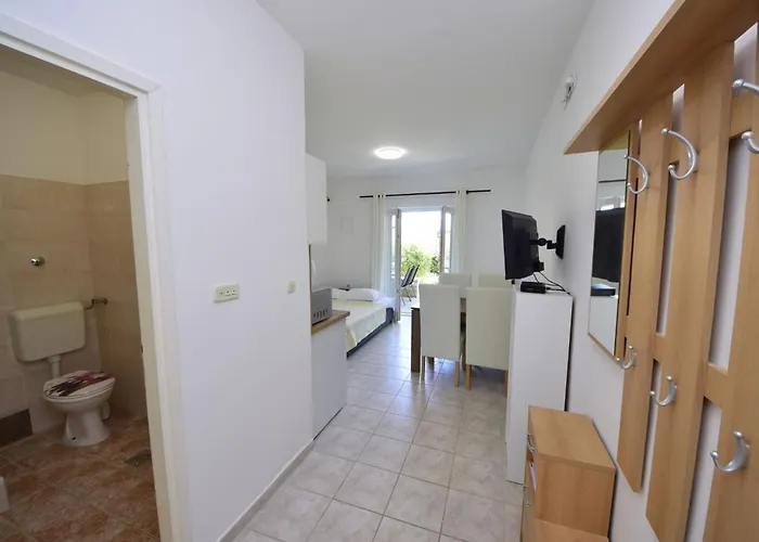 Katarina 2 By Interhome *